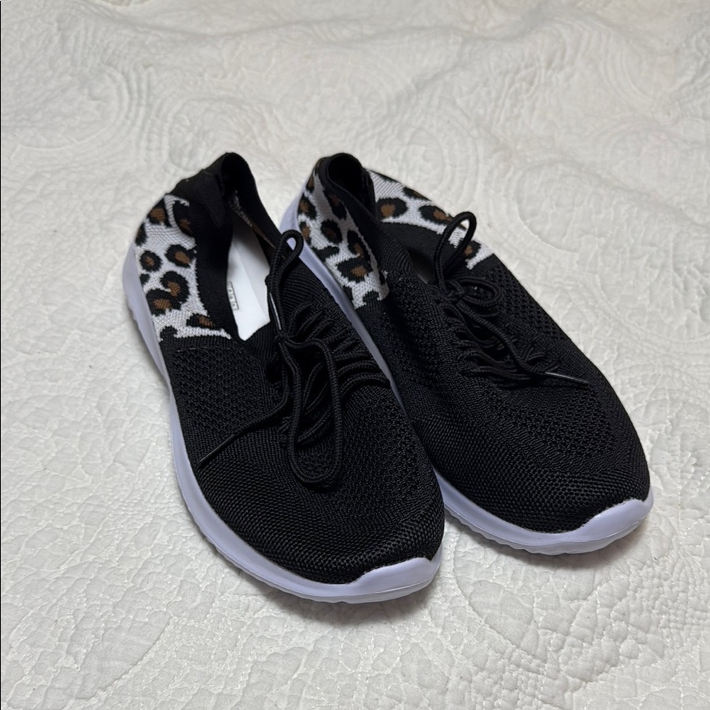 Stylish Black and Leopard Women's Sneakers Size 39
